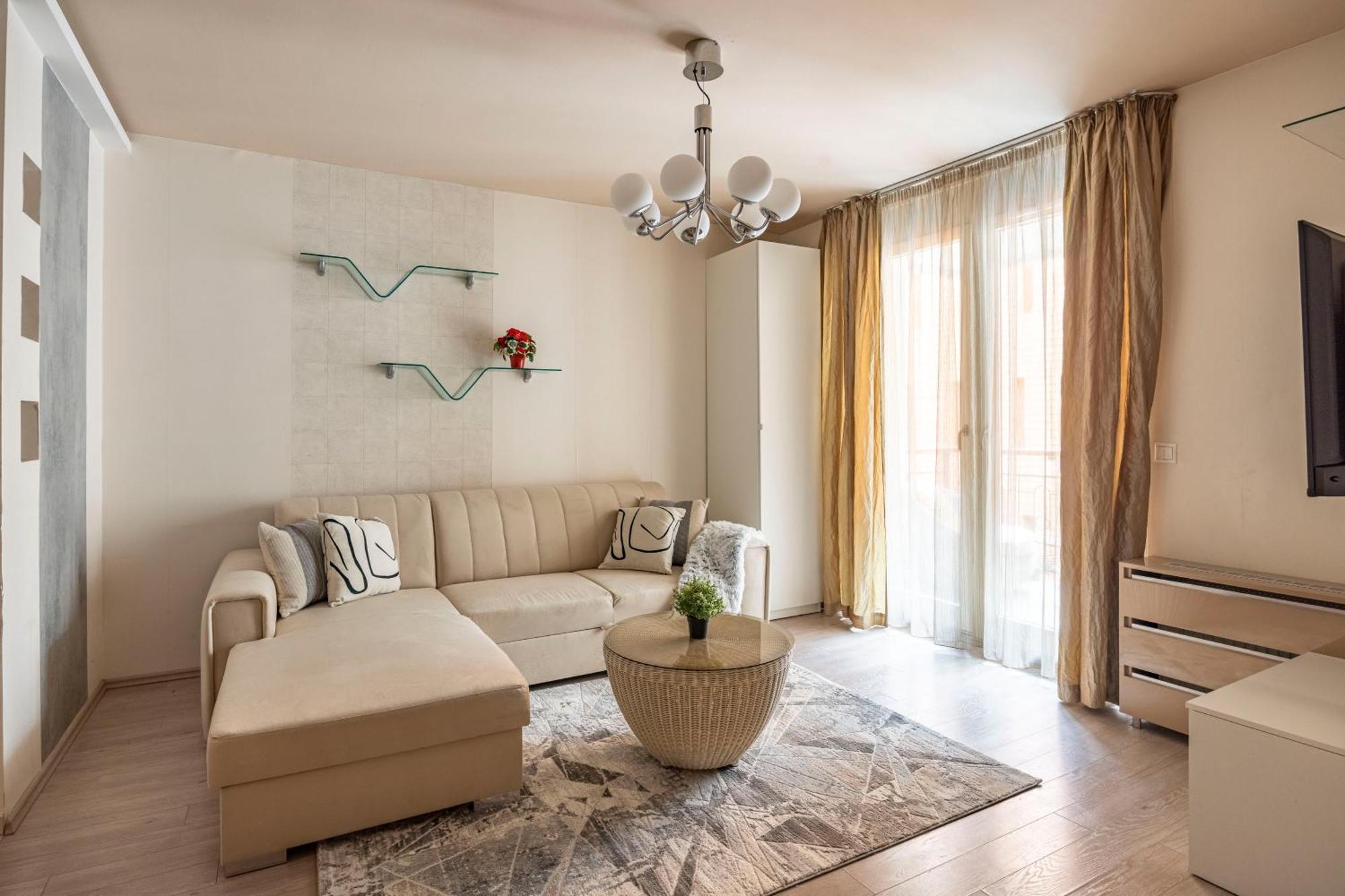 Exclusive Central Suite With Balcony By Prestige Homes Budapeste Exterior foto
