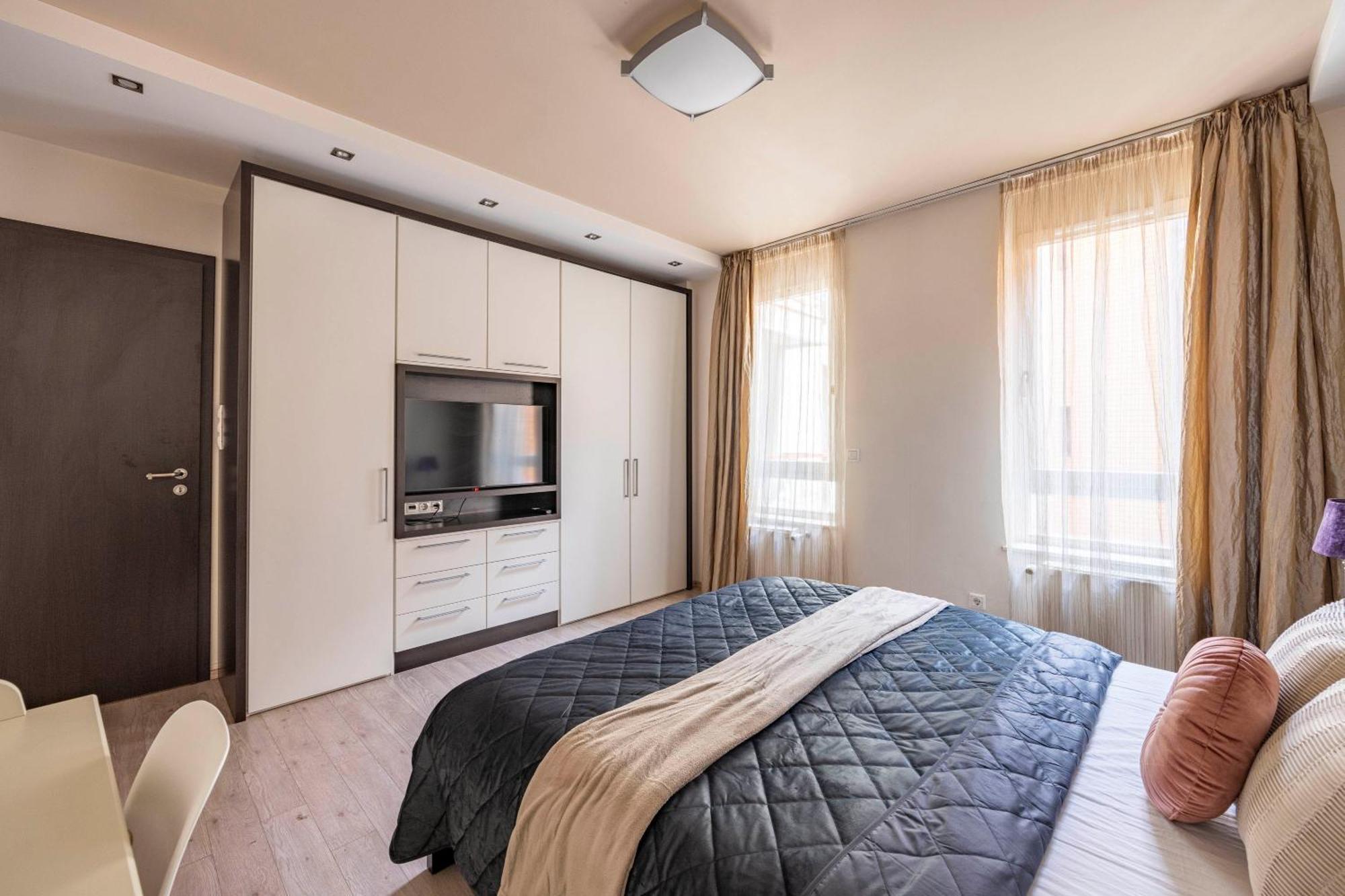 Exclusive Central Suite With Balcony By Prestige Homes Budapeste Exterior foto